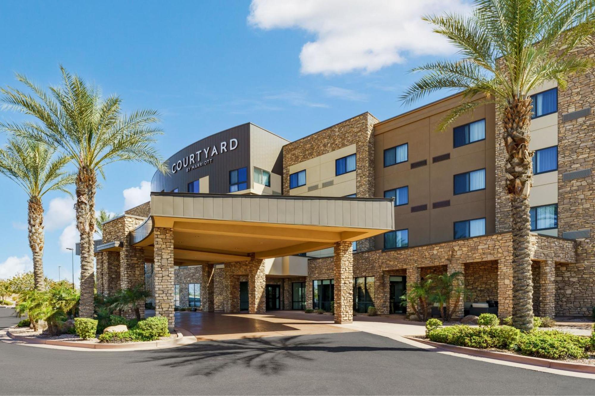 Courtyard By Marriott Phoenix Gateway Airport